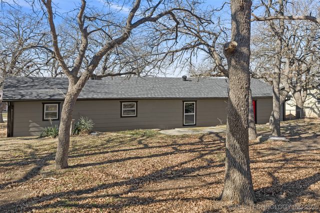 196 Frances Street, Healdton, OK 73438
