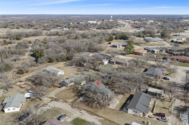 196 Frances Street, Healdton, OK 73438