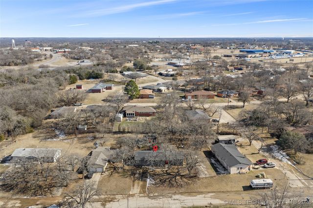 196 Frances Street, Healdton, OK 73438