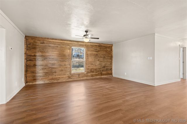 196 Frances Street, Healdton, OK 73438