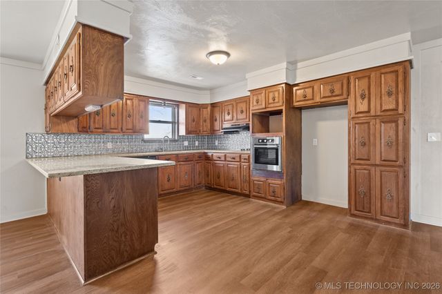 196 Frances Street, Healdton, OK 73438