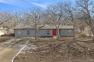 196 Frances Street, Healdton, OK 73438