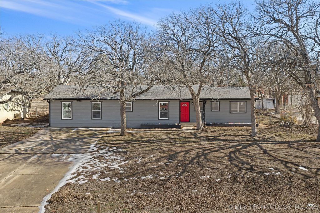 196 Frances Street, Healdton, OK 73438