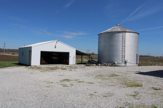 2720 E 250 S, Princeton, IN 47670