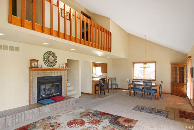 2720 E 250 S, Princeton, IN 47670