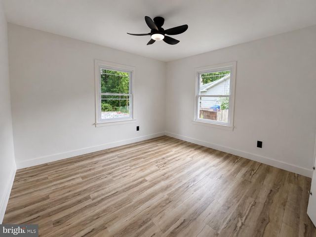 9 BONNIE LN, Willingboro, NJ 08046