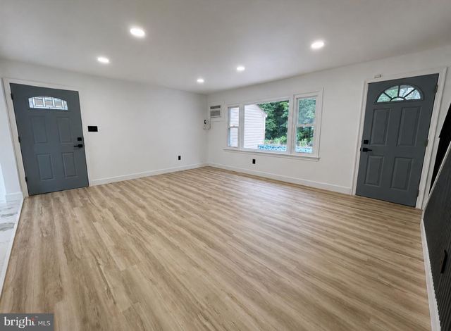 9 BONNIE LN, Willingboro, NJ 08046