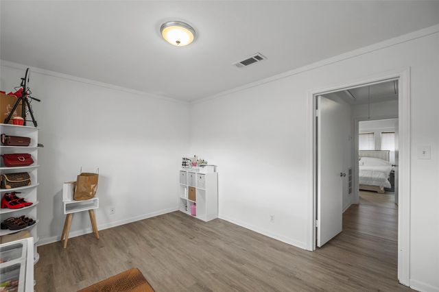 2025 Winrock Boulevard 165, Houston, TX 77057
