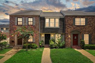 2025 Winrock Boulevard 165, Houston, TX 77057