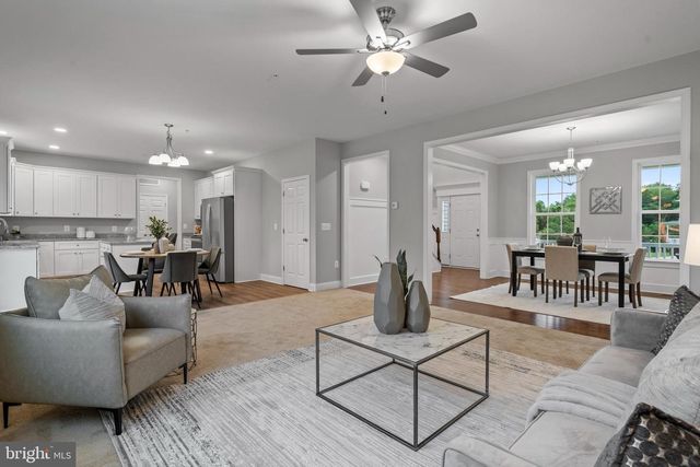 9 CANDLEBERRY DR, La Plata, MD 20646