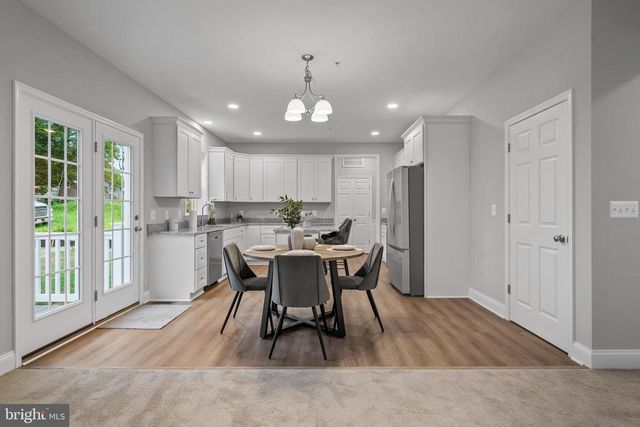 9 CANDLEBERRY DR, La Plata, MD 20646