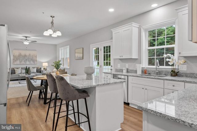 9 CANDLEBERRY DR, La Plata, MD 20646