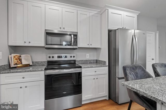 9 CANDLEBERRY DR, La Plata, MD 20646