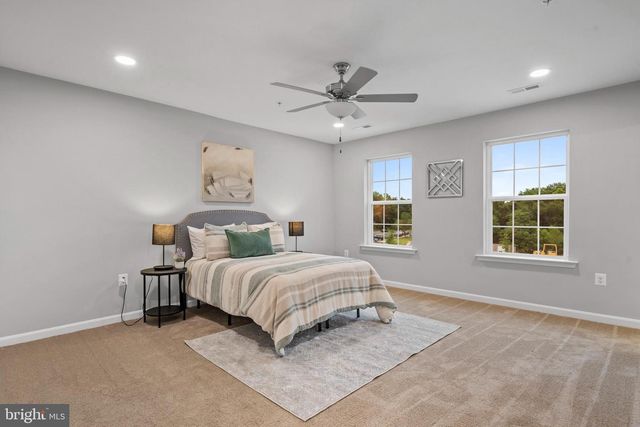 9 CANDLEBERRY DR, La Plata, MD 20646