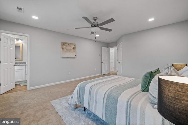 9 CANDLEBERRY DR, La Plata, MD 20646