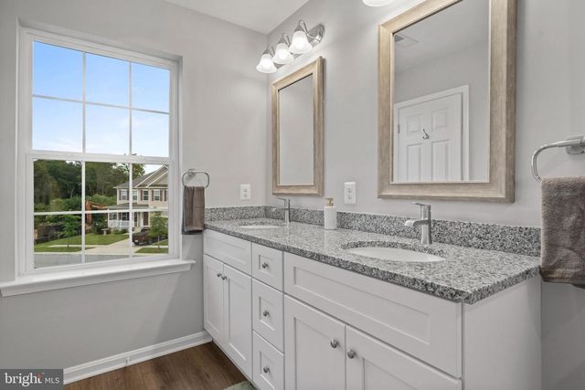 9 CANDLEBERRY DR, La Plata, MD 20646