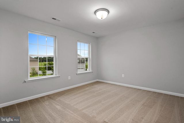 9 CANDLEBERRY DR, La Plata, MD 20646