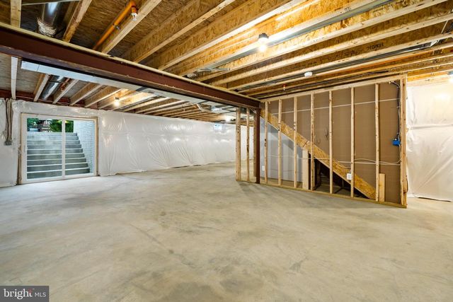 9 CANDLEBERRY DR, La Plata, MD 20646
