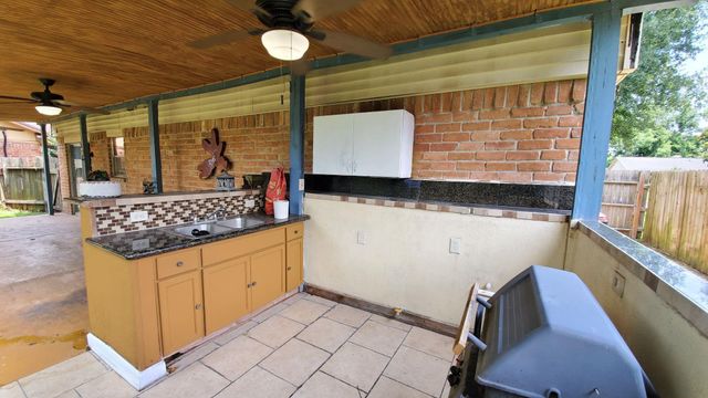 942 Grand Junction Drive, Katy, TX 77450