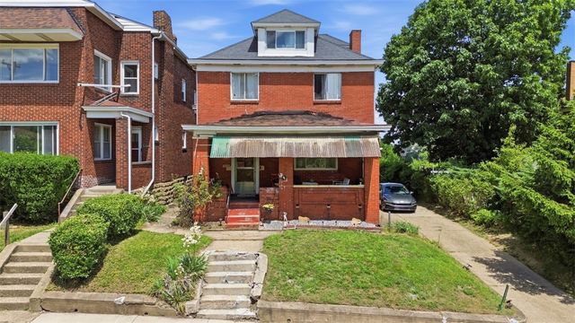 323 Birmingham Ave, Carrick, PA 15210