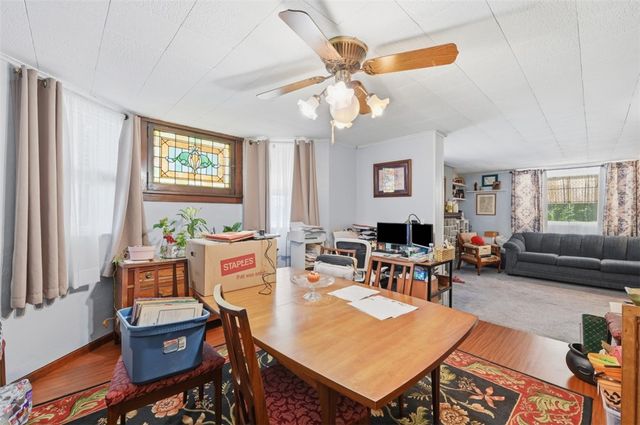 323 Birmingham Ave, Carrick, PA 15210