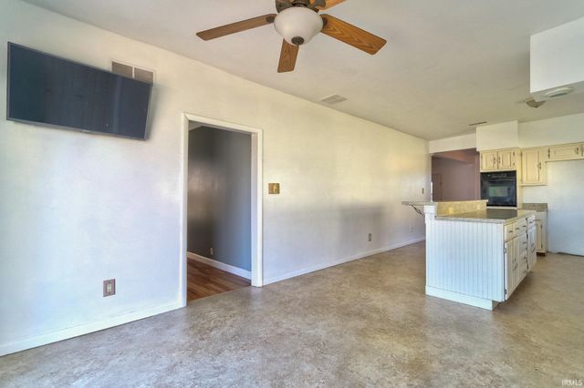 107 N Wabash Avenue, Evansville, IN 47712