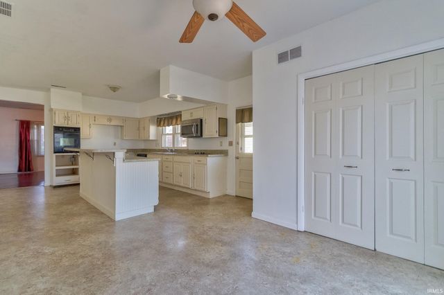 107 N Wabash Avenue, Evansville, IN 47712