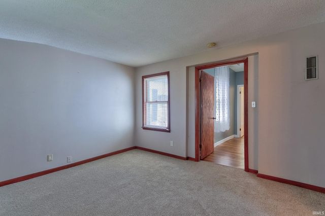 107 N Wabash Avenue, Evansville, IN 47712