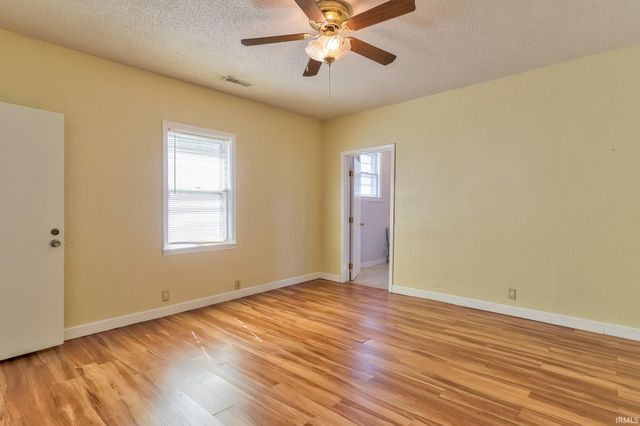 107 N Wabash Avenue, Evansville, IN 47712