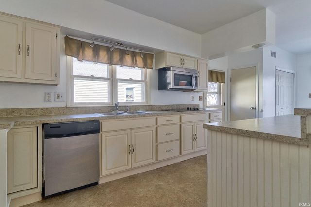 107 N Wabash Avenue, Evansville, IN 47712