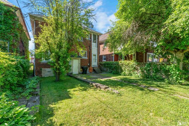 4392 Pacific Street, Detroit, MI 48204