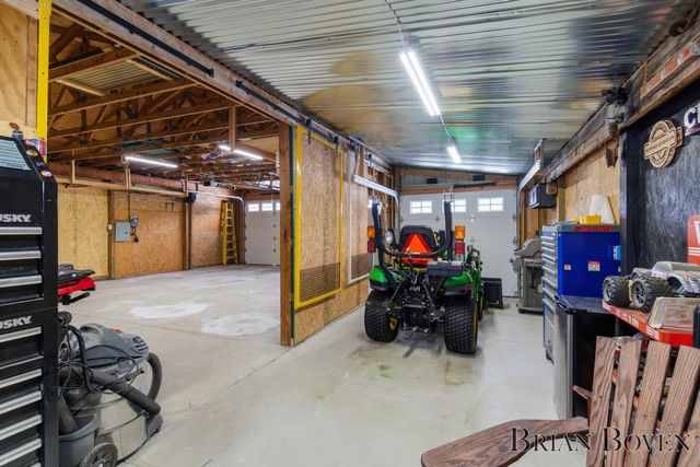 9800 10 Mile Road Ne, Oakfield Twp, MI 49341