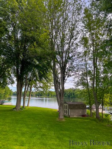 9800 10 Mile Road Ne, Oakfield Twp, MI 49341