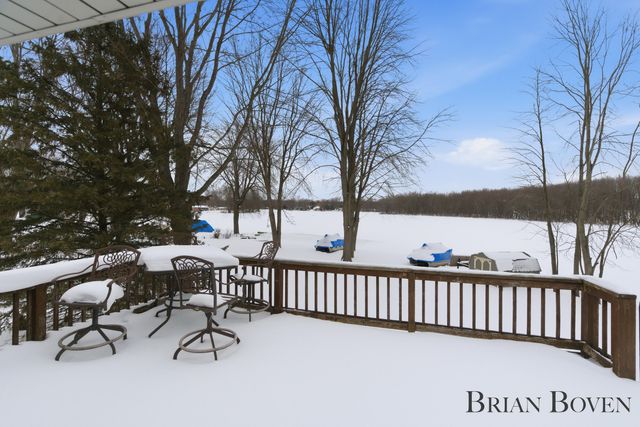 9800 10 Mile Road Ne, Oakfield Twp, MI 49341