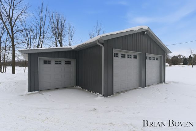 9800 10 Mile Road Ne, Oakfield Twp, MI 49341