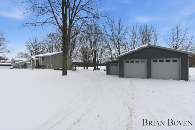 9800 10 Mile Road Ne, Oakfield Twp, MI 49341