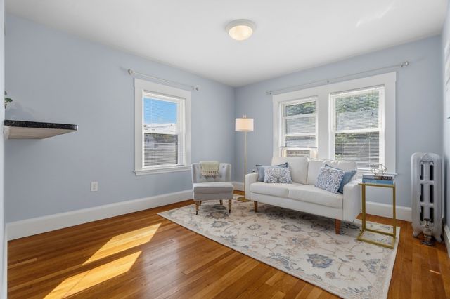 73 Highland St 4, Waltham, MA 02453