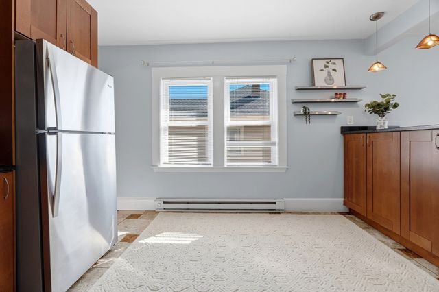 73 Highland St 4, Waltham, MA 02453