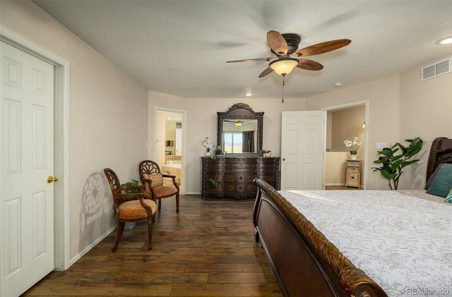 758 E Woodleaf Drive, Pueblo, CO 81007