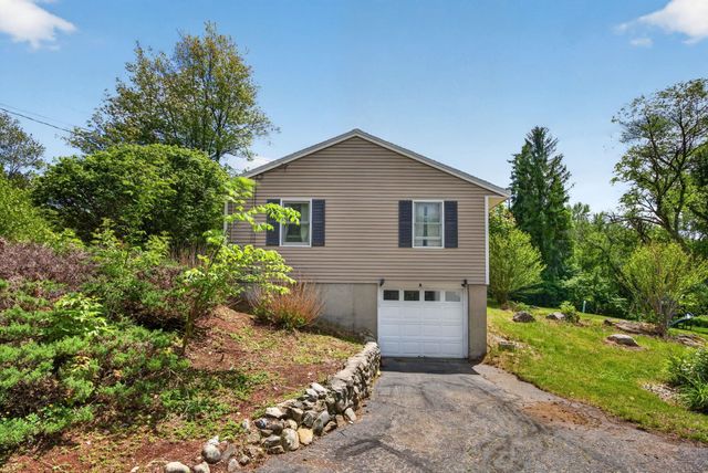 1 Newell Drive, Derry, NH 03038