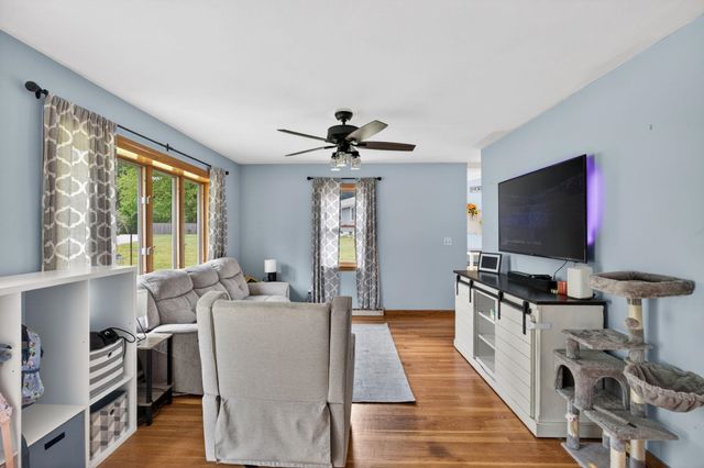 1 Newell Drive, Derry, NH 03038