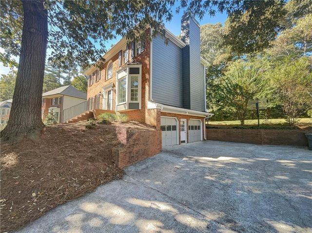 3526 W Hampton Drive NW, Marietta, GA 30064