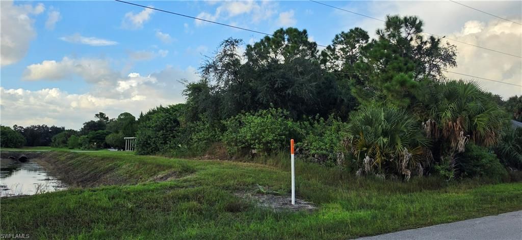 851 Spaulding ST E, LEHIGH ACRES, FL 33974 — photo 2