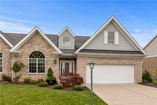124 Greystone Drive, North Strabane, PA 15317