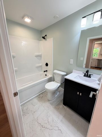 5318 Kratzville Road, Evansville, IN 47710