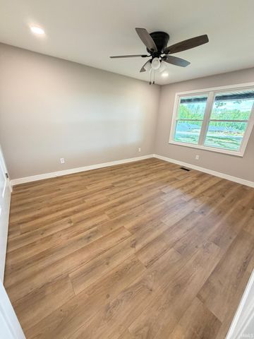 5318 Kratzville Road, Evansville, IN 47710