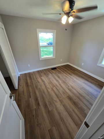 5318 Kratzville Road, Evansville, IN 47710