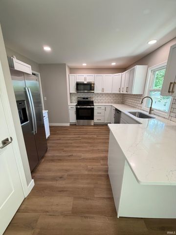 5318 Kratzville Road, Evansville, IN 47710