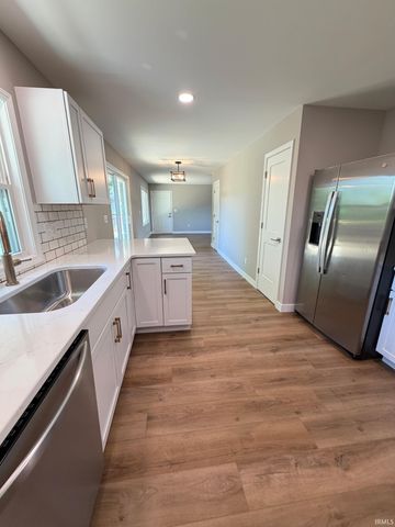 5318 Kratzville Road, Evansville, IN 47710