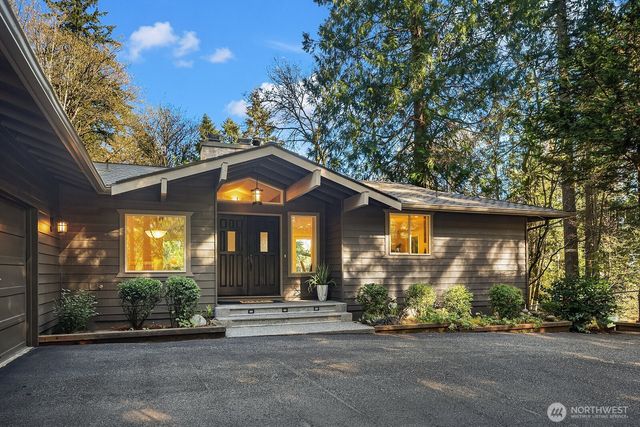 2836 241st Avenue SE, Sammamish, WA 98075